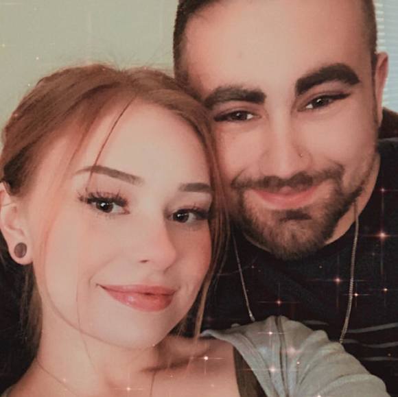 Meet your Posher, Kayla - Picture 1 of 1